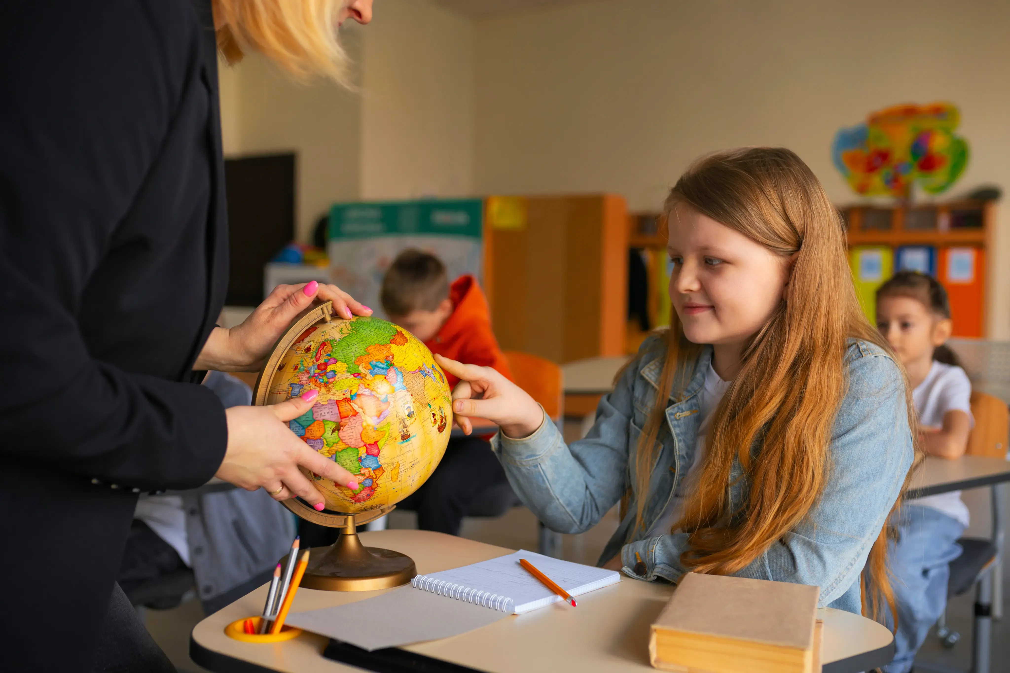Enfants globe terrestre